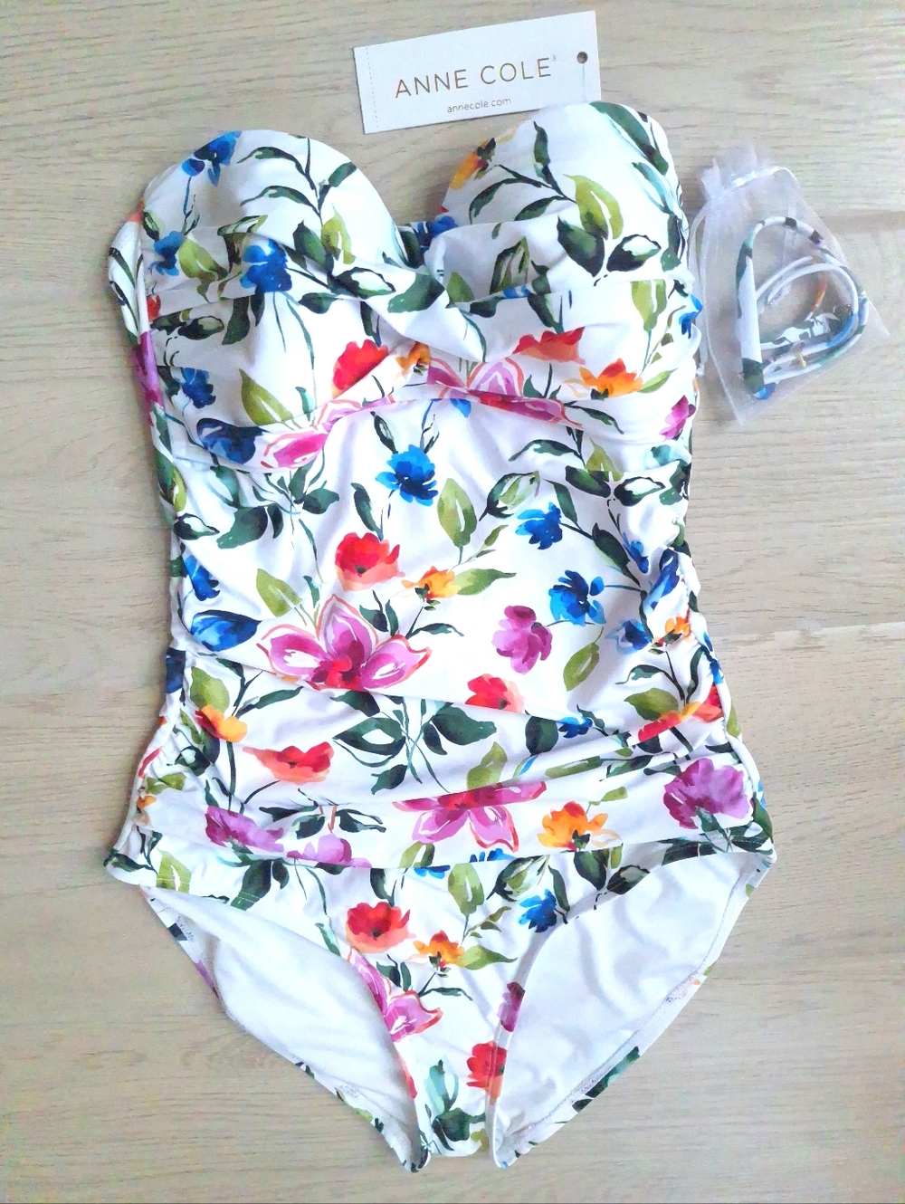 Anne Cole Women's Fiore Twist Front Shirred One Piece White Floral Swimsuit 10 - Picture 2 of 9